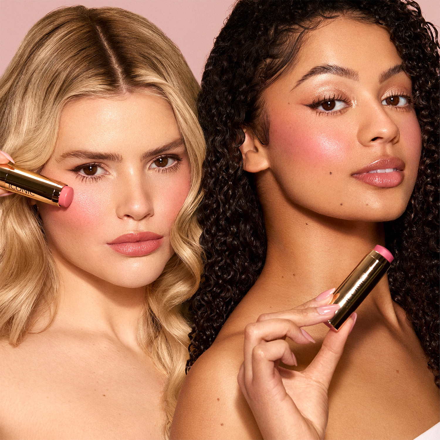 BLURRING BLUSH STICK BY ICONIC LONDON (RUBOR EN BARRA PARA MEJILLAS)